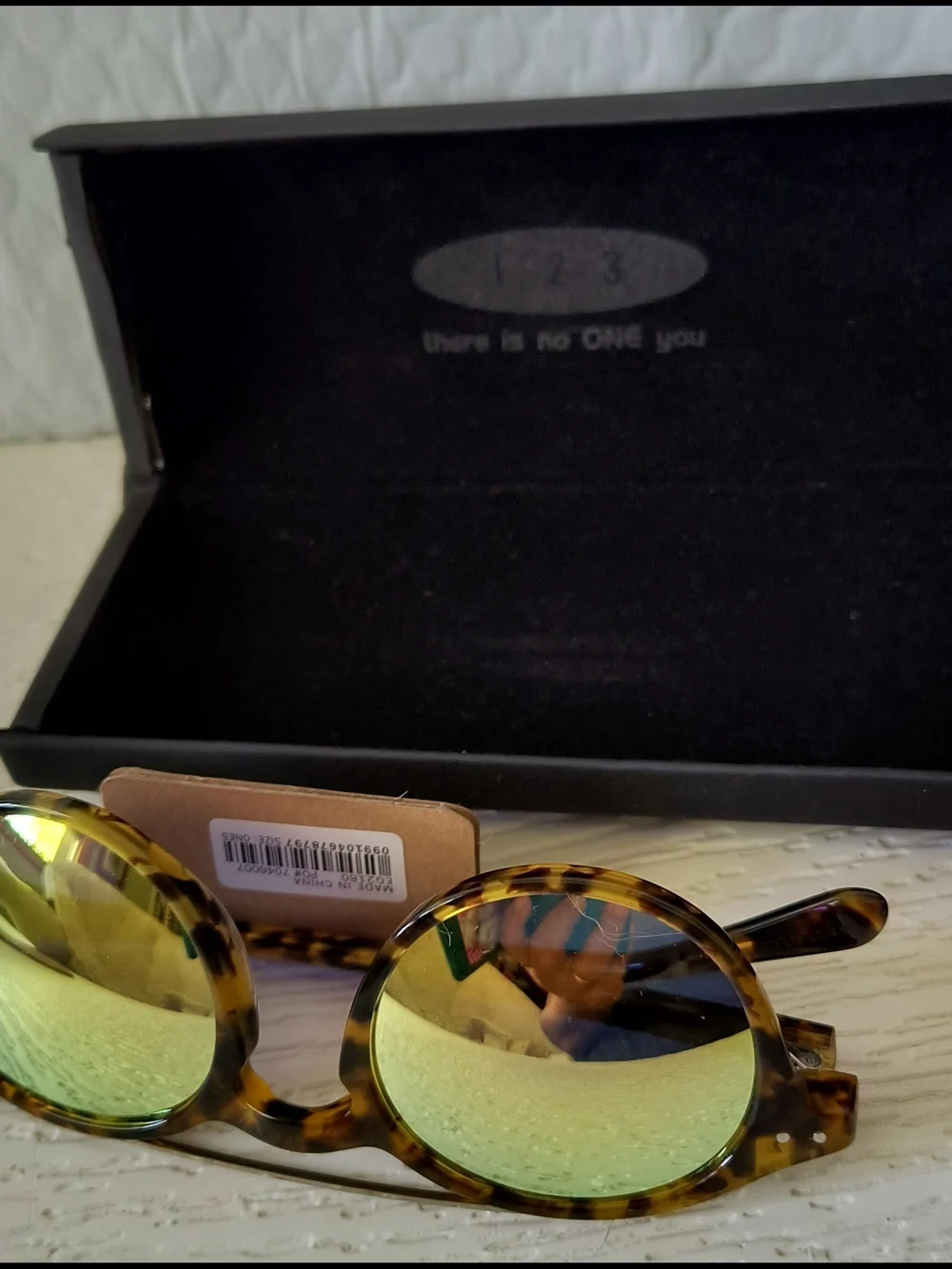 Tortoiseshell Frame Sunglasses with Green Mirrored Lenses